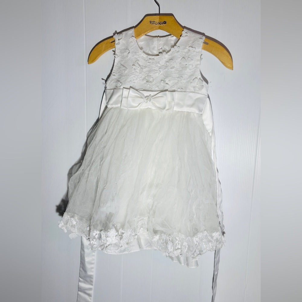 Flower girl White Lace Dress